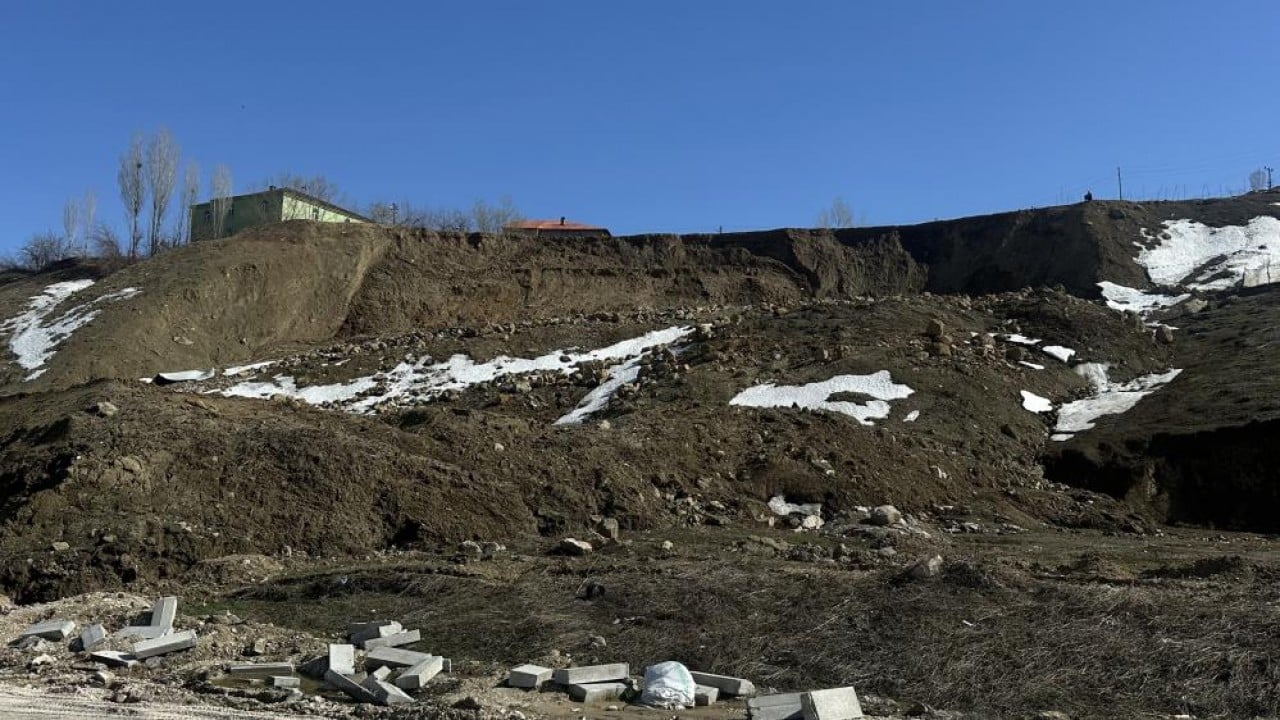 Foto - Pizok yolu açılmayı bekliyor Toprak kayması yüzünden 18 gündür kapalı
