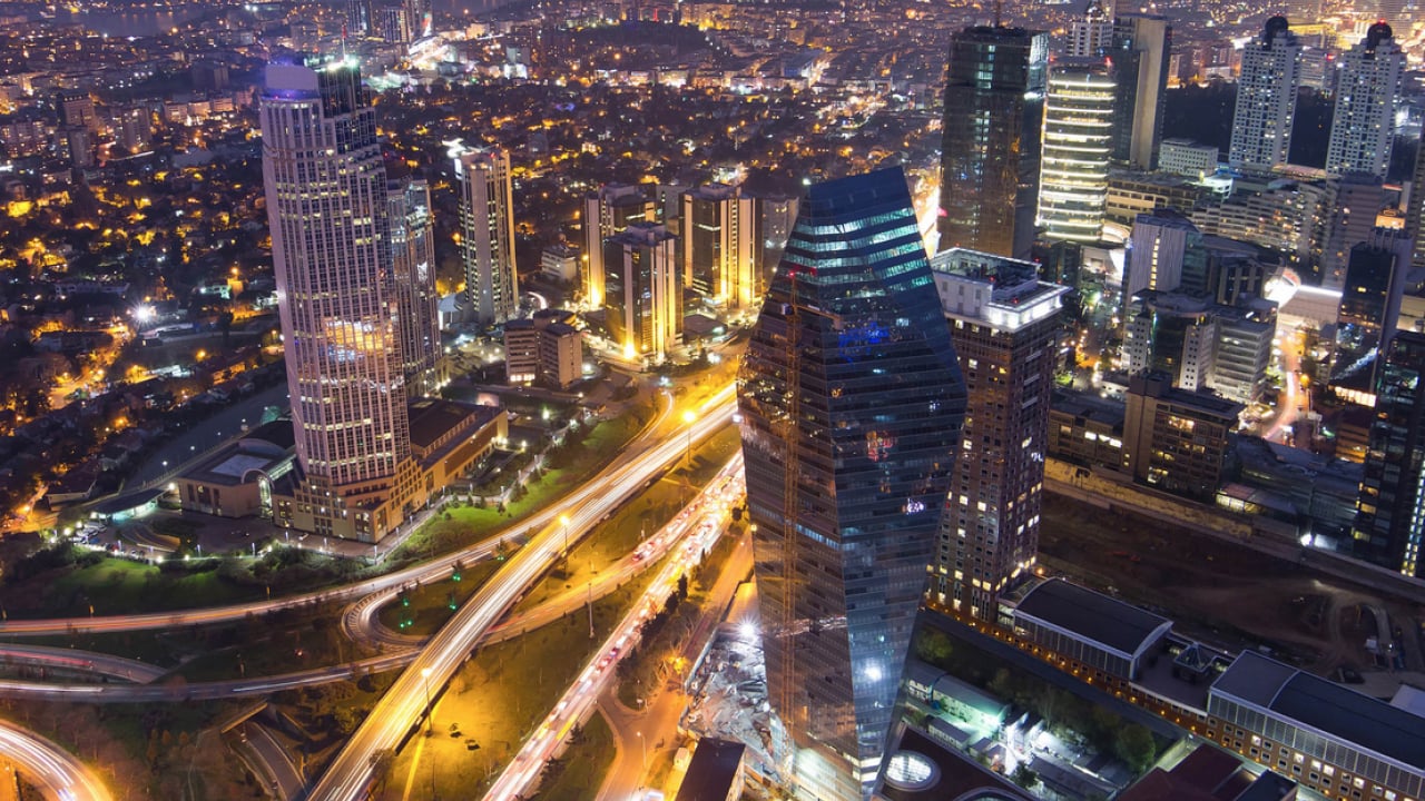 Foto - Plazalarda gizli kara delik: Şirketler 'Hayalet masalara' milyonlar ödüyor!