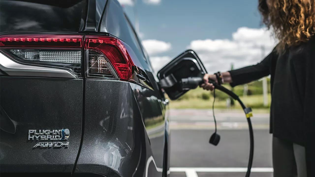 Foto - Plug-in hibrit otomobiller bekleneni vermedi! Raporlar ortaya koydu