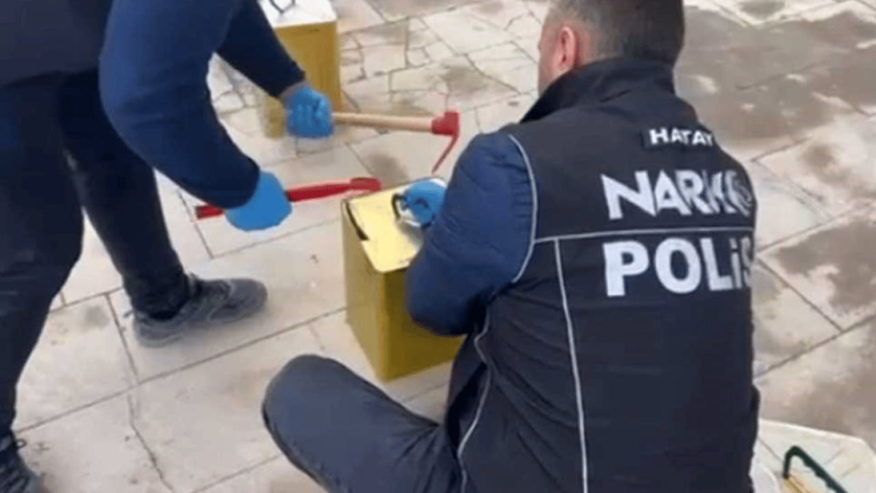 Polis ekipleri göz açtırmadı! Zeytinyağı tenekelerinden bakın ne çıktı