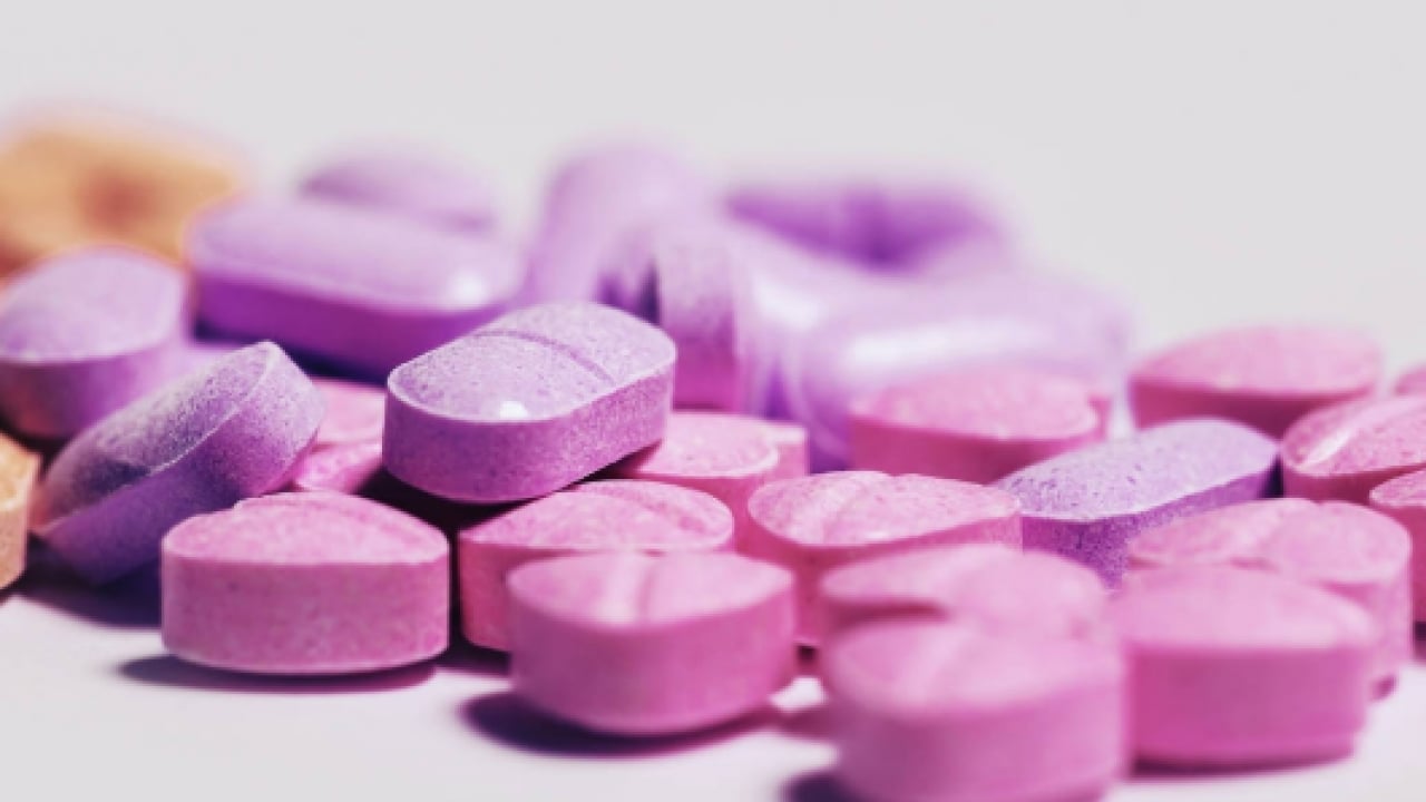 Foto - Polis ekipleri göz açtırmadı! Zeytinyağı tenekelerinden bakın ne çıktı