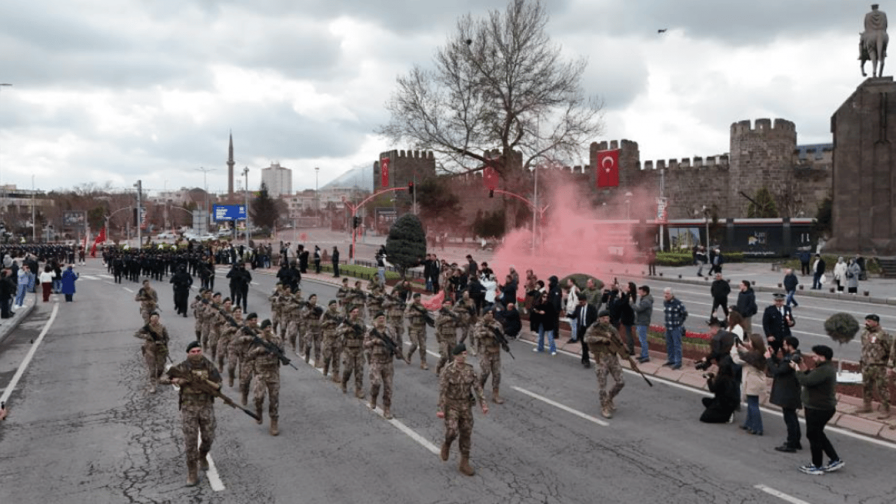 Polis haftasında Özel Harekat'tan filmleri aratmayan gösteri