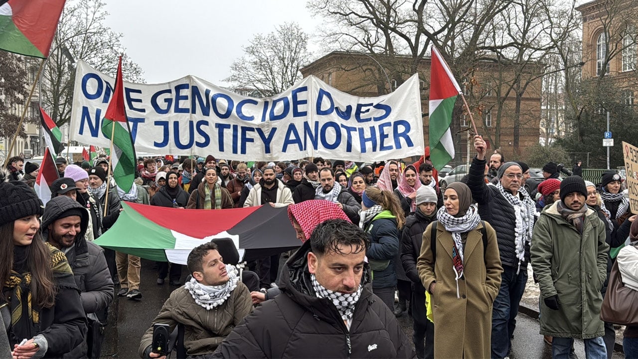 Foto - Polis müdahale etti! Berlin’de Filistin’e destek yürüyüşü