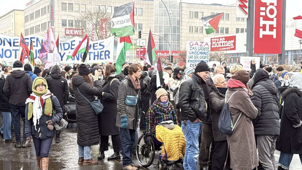 Foto - Polis müdahale etti! Berlin’de Filistin’e destek yürüyüşü