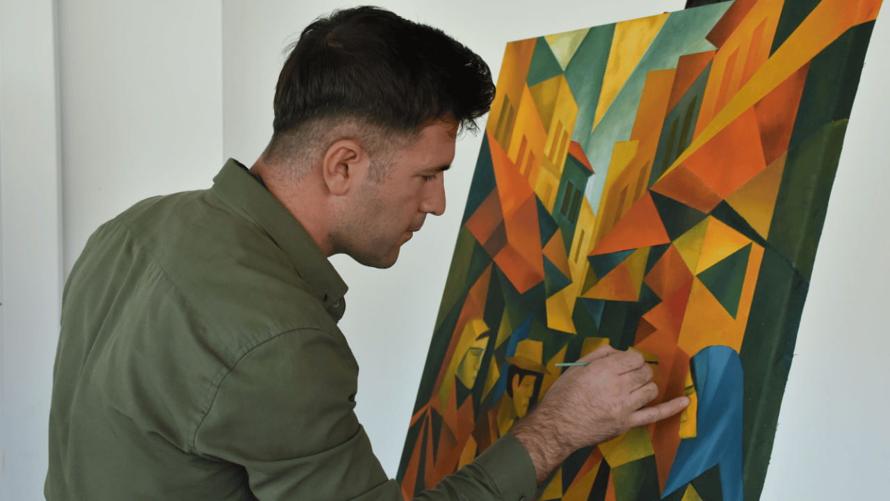 Polislikten ressamlığa: Asayiş uygulamasında gördüğü tabloyla hayatı değişti