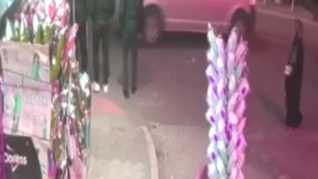 Polisten kaçan caniler dehşet saçtı! Dur ihtarına uymadı, yaşlı kadını ezerek kaçtılar