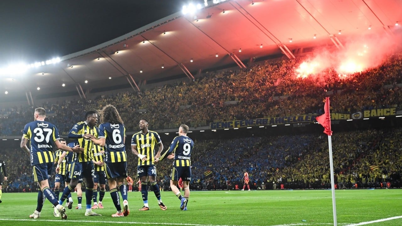 Foto - Poşet yorumları sosyal medyayı karıştırmıştı: Dursun Özbek, Galatasaray taraftarından özür diledi