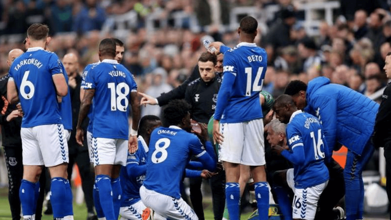 Foto - Premier Lig'e ramazan ayarı! Futbolculara oruçlarını açma izni verilecek