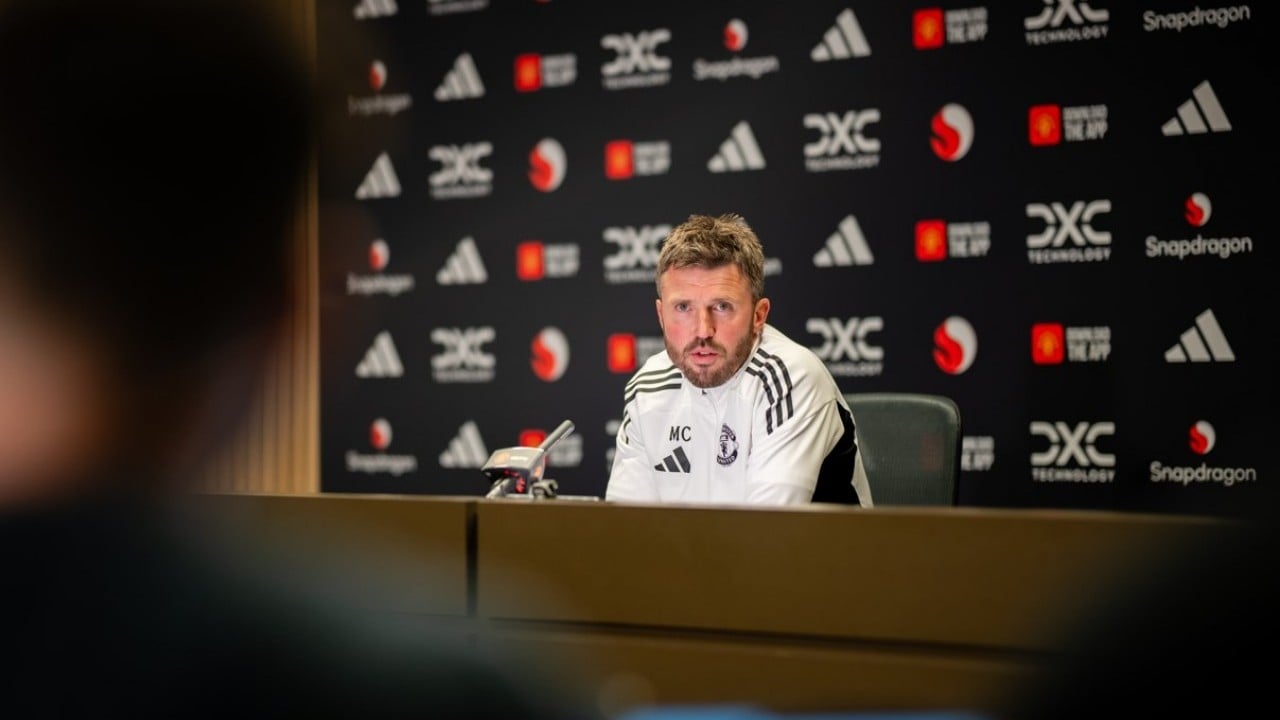 Foto - Premier Lig’in ayarlarıyla oynadı! Futbol dünyası Michael Carrick’ı konuşuyor