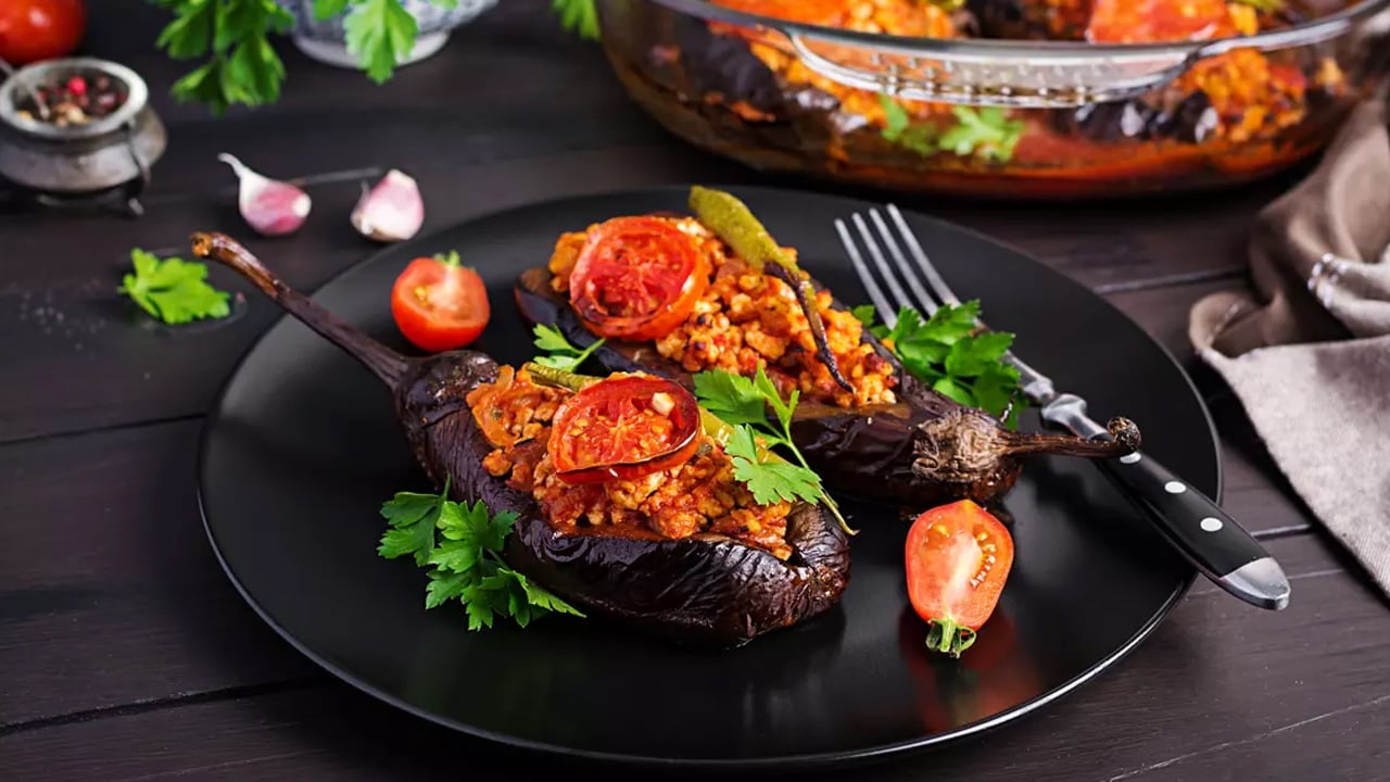 Foto - Püf noktalarıyla yağ çekmeyen, tam kıvamında karnıyarık: 1 tane yetmeyecek 