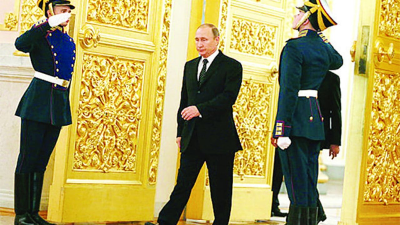 Foto - Putin’in sağ kolunun sırrı çözüldü! Bakın neden hiç oynatmıyormuş