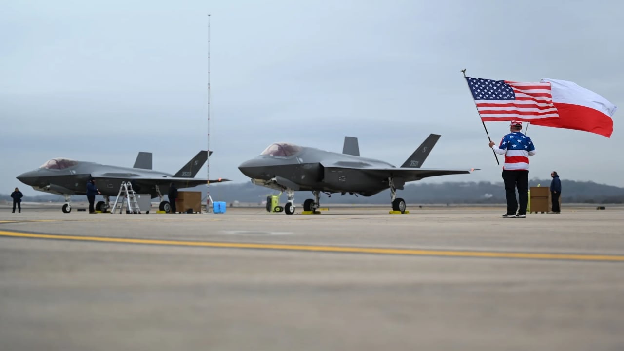 Foto - Radara yakalanmayan dev jetler resmen teslim edildi! İlk F-35’lere kavuşuldu, dengeler altüst oldu