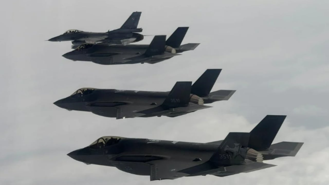 Foto - Radara yakalanmayan dev jetler resmen teslim edildi! İlk F-35’lere kavuşuldu, dengeler altüst oldu