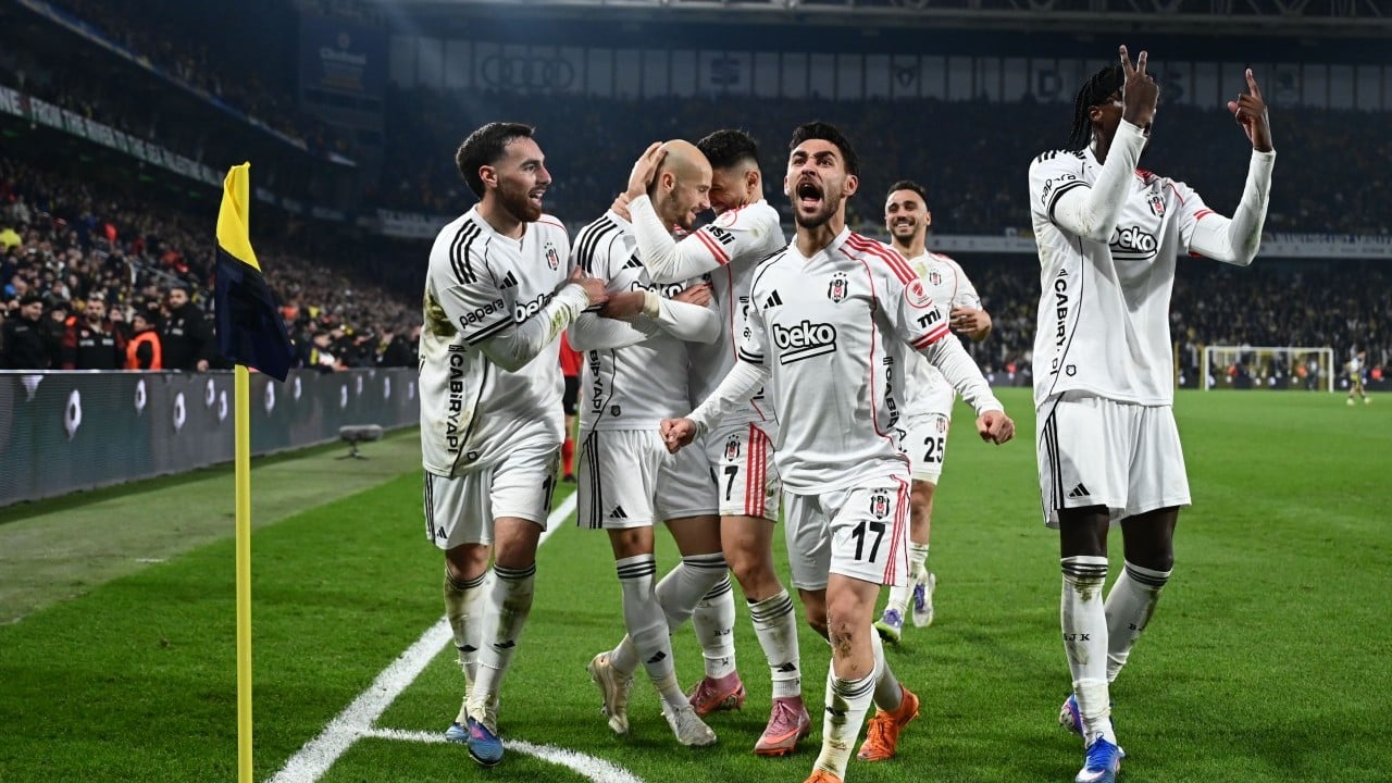 Foto - Rakiplerinin dünyası başına yıkıldı! 2025'in derbi canavarı Beşiktaş!