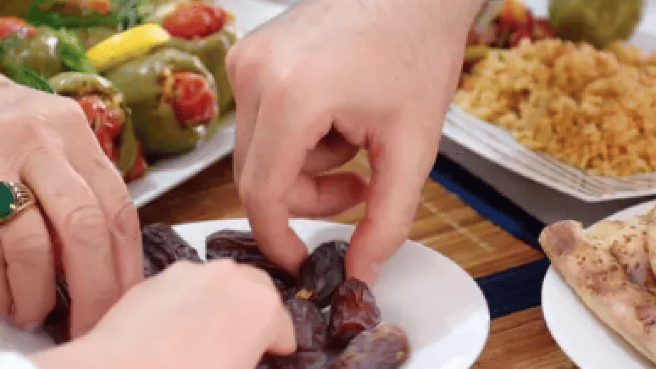 Foto - Ramazan ayında reflü artıyor: Uzmanından sahur uyarısı: Sahurdan sonra hemen uyumayın