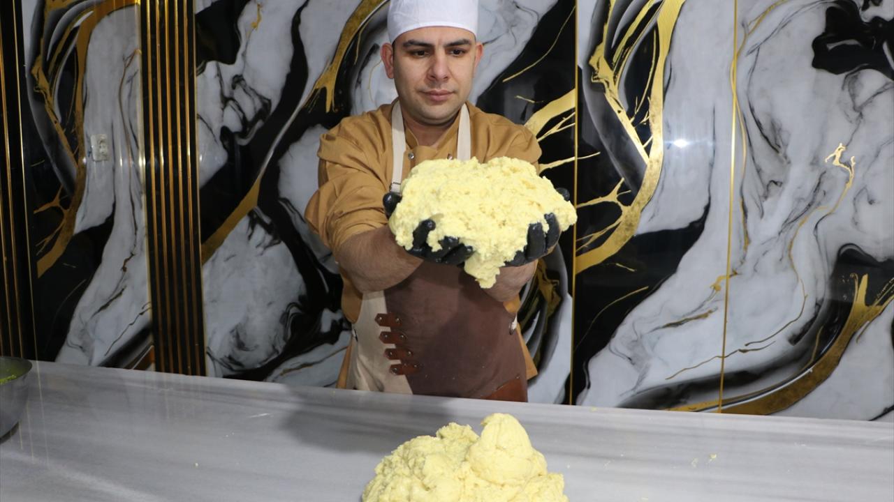 Foto - Ramazan Bayramı'na sayılı günler kaldı! Gözde tatlı gerebiç hazırlanmaya başladı