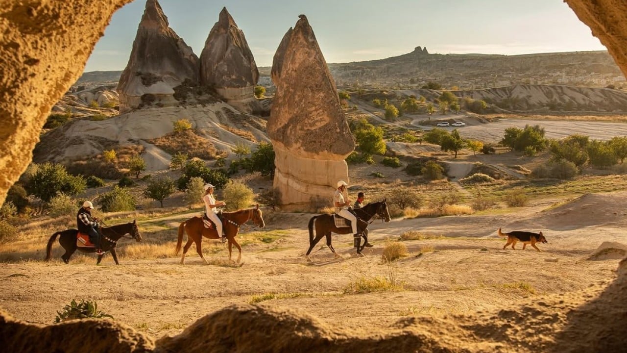 Ramazan Bayramı'nda Kapadokya ziyaretçi akınına uğradı! Türkiye'nin muhteşem turizm lokasyonları...