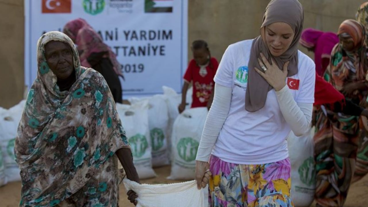 Foto - Ramazan bereketi sınır tanımıyor: Hilal’in gölgesinde üç yürek, üç coğrafya!