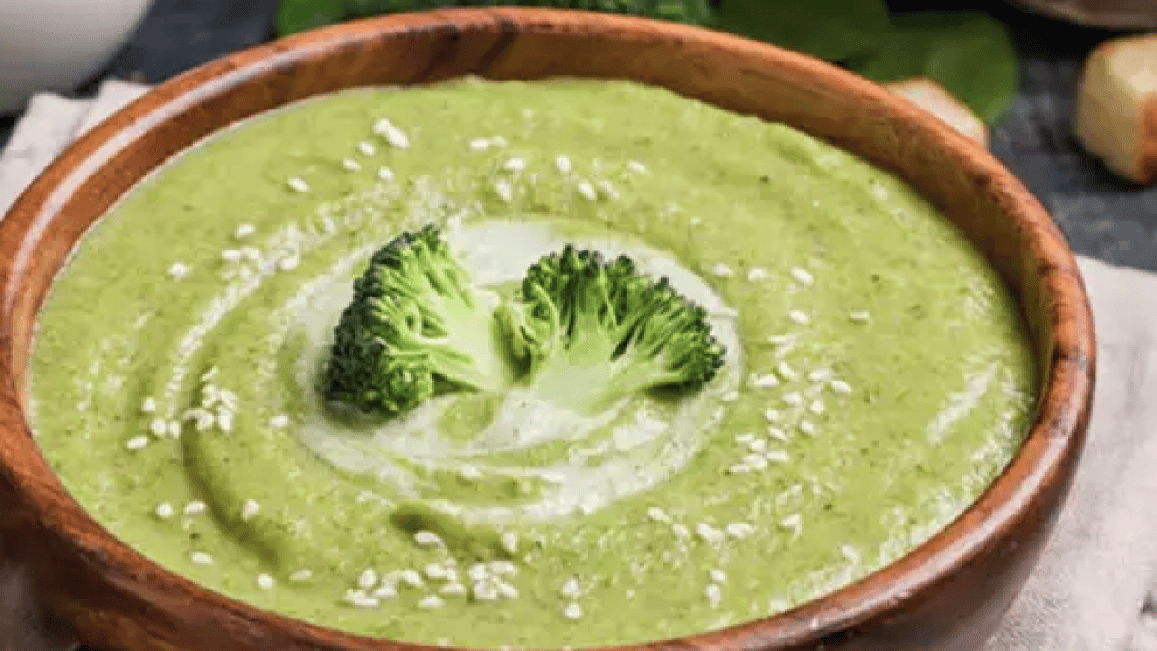 Ramazan sofralarına farklı bir lezzet: Brokoli çorbası tarifi: Detoks etkili üstelik... 