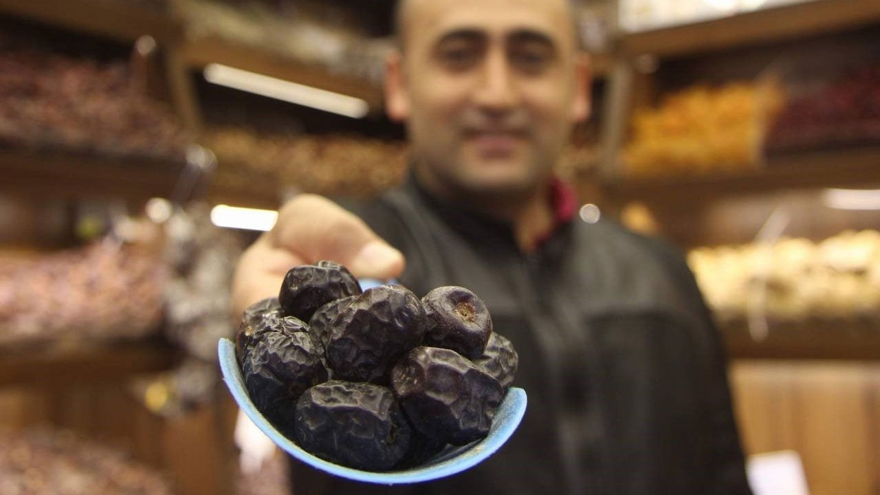 Foto - Ramazan sofralarının vazgeçilmezi! Hurma alırken bu detaylara dikkat edin