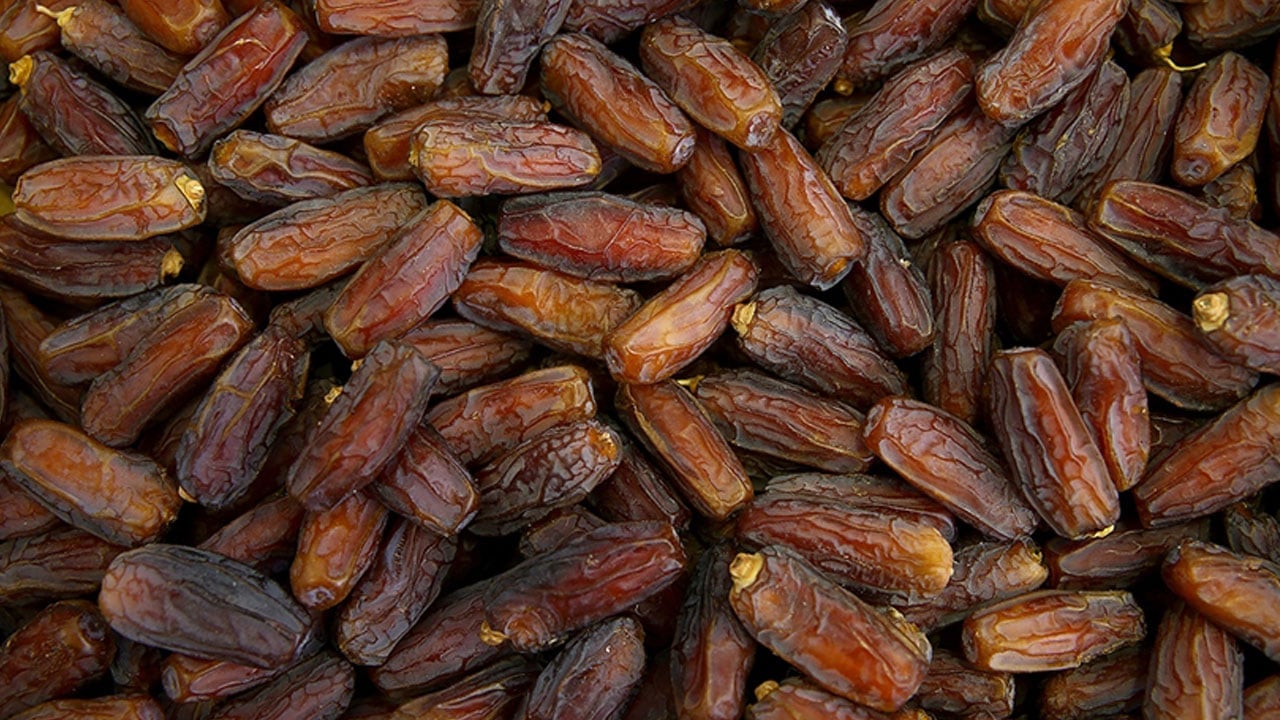 Foto - Ramazan sofralarının vazgeçilmezi! Hurma alırken bu detaylara dikkat edin