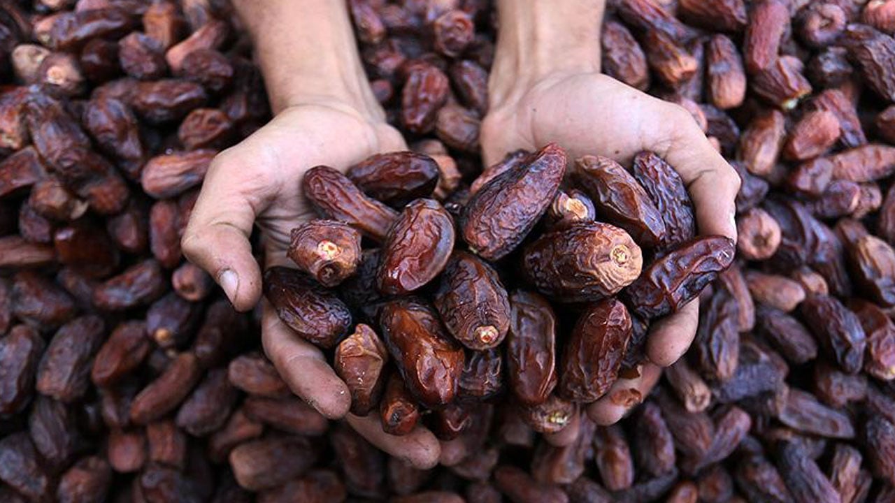Foto - Ramazan sofralarının vazgeçilmezi! Hurma alırken bu detaylara dikkat edin