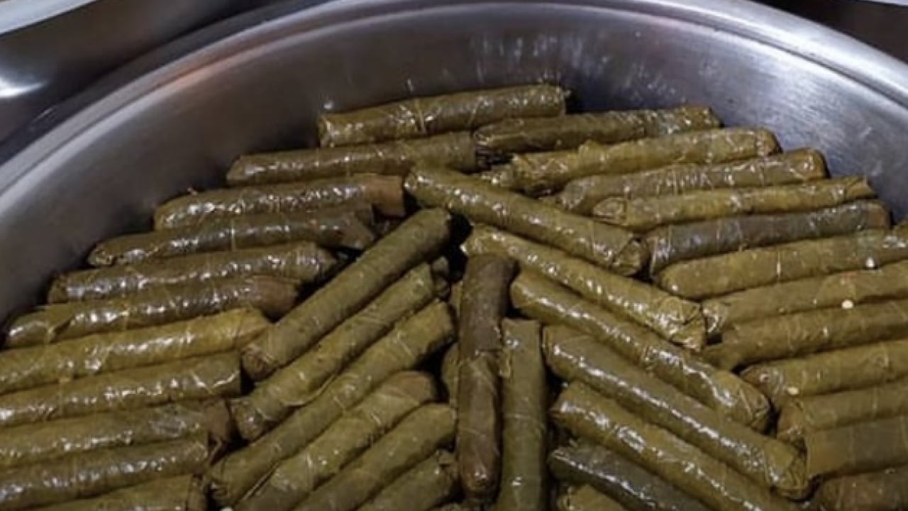 Foto - Ramazana hazırlıkta son günler... Zeytinyağlı sarma dondurucuya nasıl koyulur? Sakın limonla…