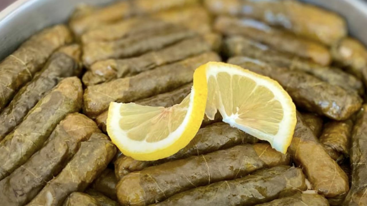 Foto - Ramazana hazırlıkta son günler... Zeytinyağlı sarma dondurucuya nasıl koyulur? Sakın limonla…