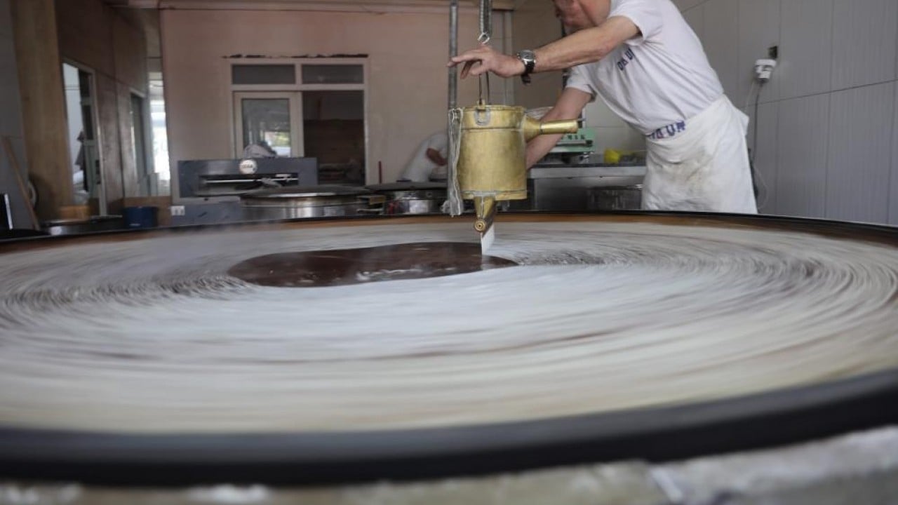 Foto - Ramazan'da büyük ilgi görüyor 45 yıllık bakır ocakta yapılıyor 'dök dök ye'!