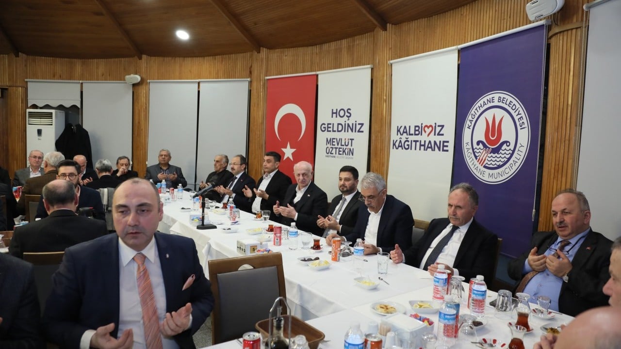 Foto - Ramazan'ın manevi atmosferinde... Öğren-Yaşa-Anlat Platformu’ndan Anlamlı İftar Buluşması