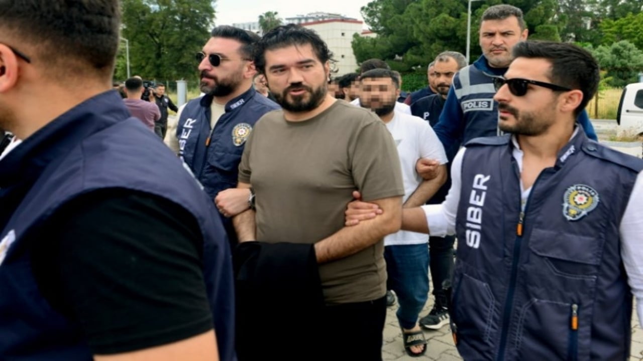 Foto - Rasim Ozan’ın enselendiği operasyonda yeni detaylar! 5 liralık şifreyle milyonluk vurgun yapmışlar