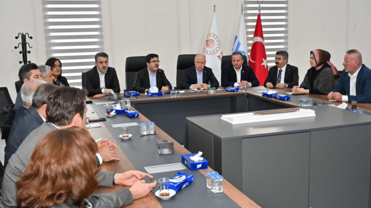 Foto - Raylar tamamlandı, geri sayım başladı! İki il birbirine bağlanacak, 5 saatlik yol 2 saate düşecek