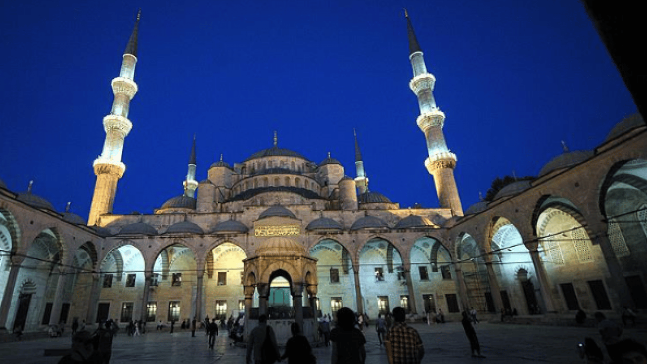 Foto - Regaib Kandili ne zaman, hangi gün kutlanacak? Üç ayların ilk kandili bu hafta mı eda edilecek?