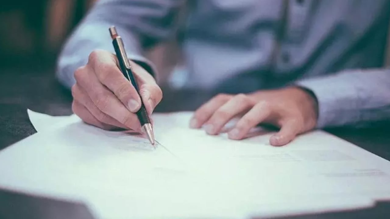 Foto - Remsen duyuruldu: Yüzlerce sözleşmeli personel alınacak!