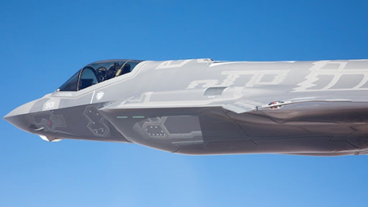 Foto - Resmen duyuruldu: Sadece bir ülkede bulunan savaş uçakları İran'a doğru yola çıktı