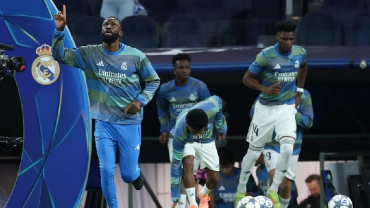 Foto - Resmen solladı! Haklı bir vaziyette başka yok! Her şey O'nu gösteriyor... 