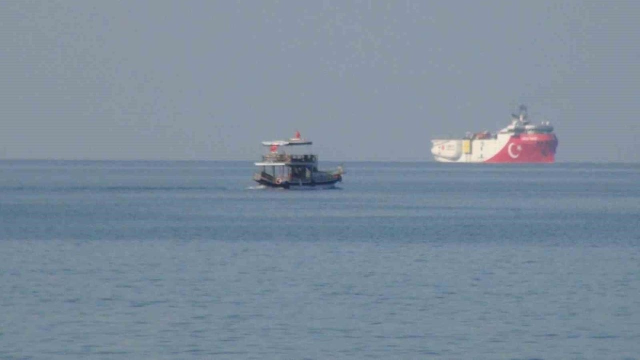 Foto - Resmen tutuştular! Oruç Reis Akdeniz’e indi, o ülke panikten ne yapacağını şaşırdı