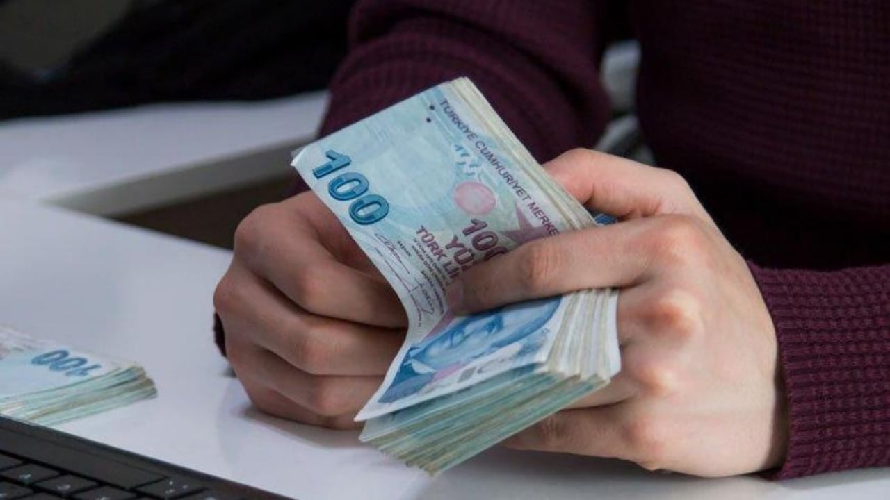Foto - Resmi Gazete’de yayımlandı! Bütün çalışanların maaşlarından kesinti yapılacak! İşte yürürlüğe gireceği tarih