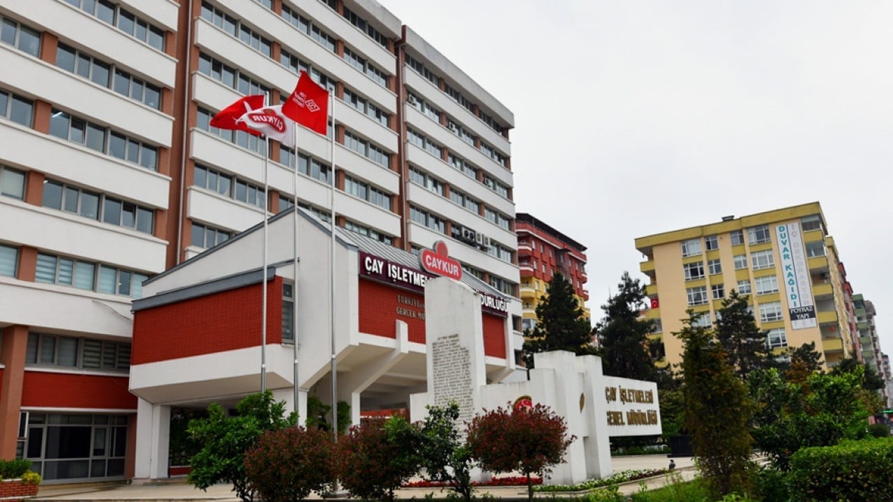 Resmi Gazete’de yayımlandı! Geçici işçiler sözleşmeli personel olabilecek