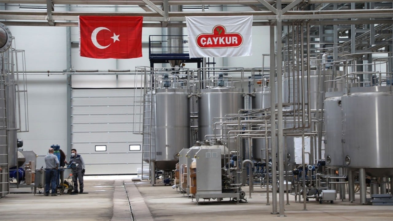 Foto - Resmi Gazete’de yayımlandı! Geçici işçiler sözleşmeli personel olabilecek