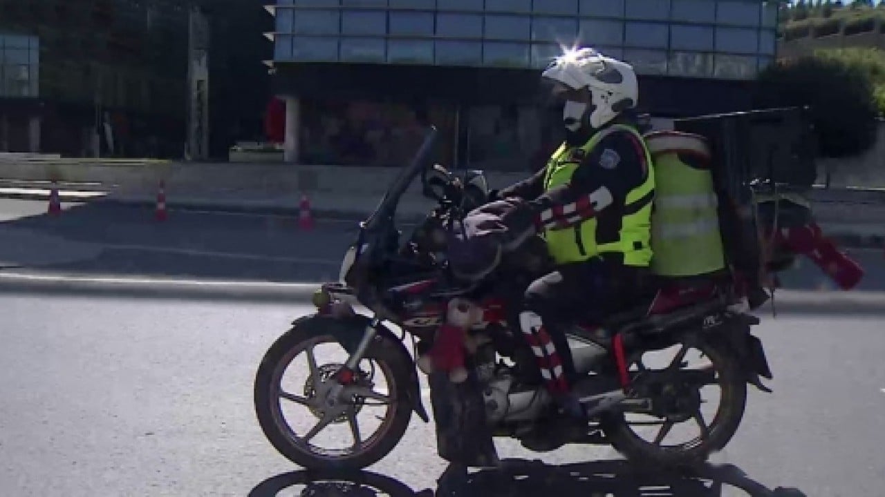 Foto - Resmi Gazete'de yayımlandı! Kuryelerin sürücü belgesinde yaş sınırı değişti