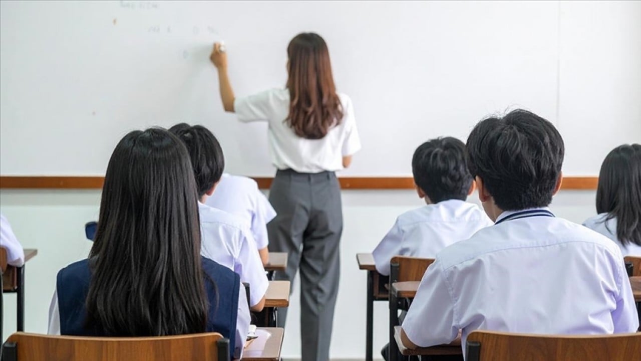 Foto - Resmi Gazete‘de yayımlandı! Öğretmen atamaları ve yer değiştirmede yeni düzenleme