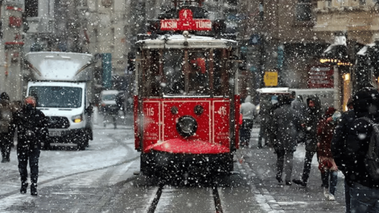 13 ilde alarm verildi! İstanbul'a kar geliyor!