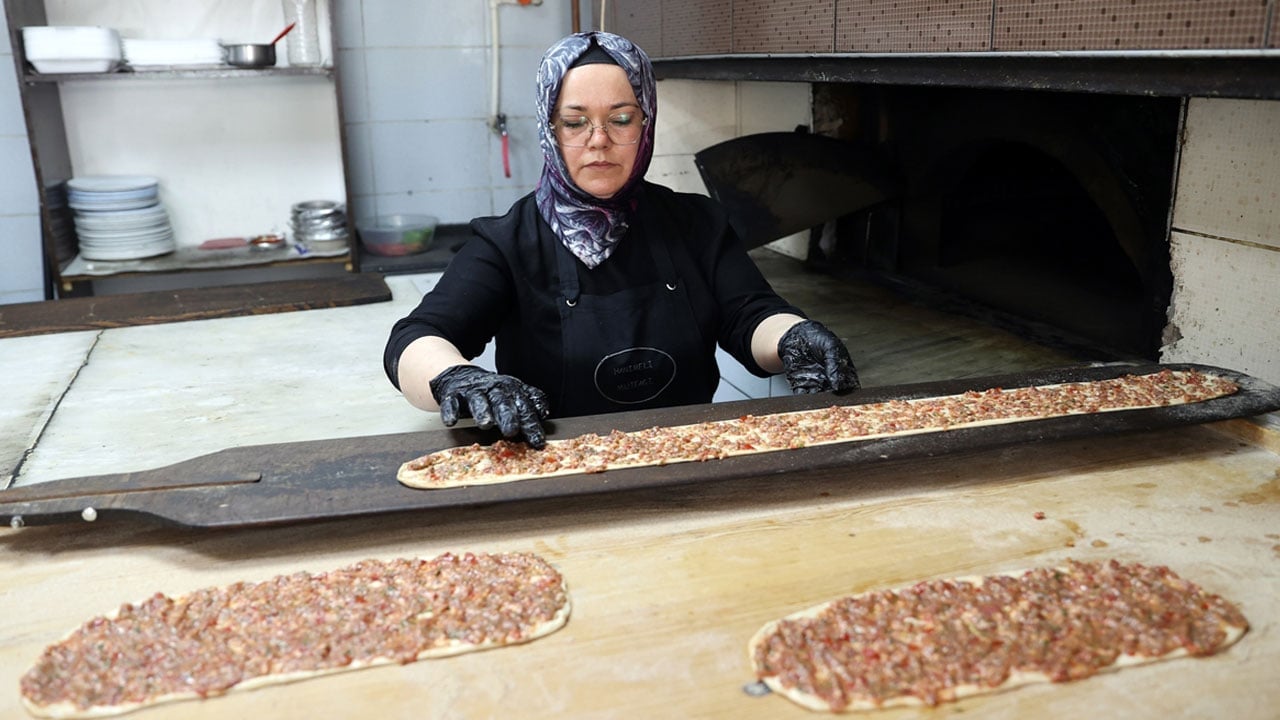 Foto - Restoranları kapanıyordu! Fırının başına bir geçti, her şey değişti!