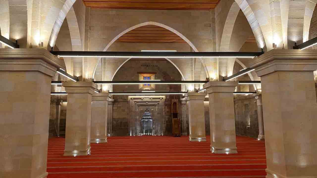 Foto - Restorasyon sonrası görüntüleri ortaya çıktı: Asırlık cami cemaatine kavuşuyor
