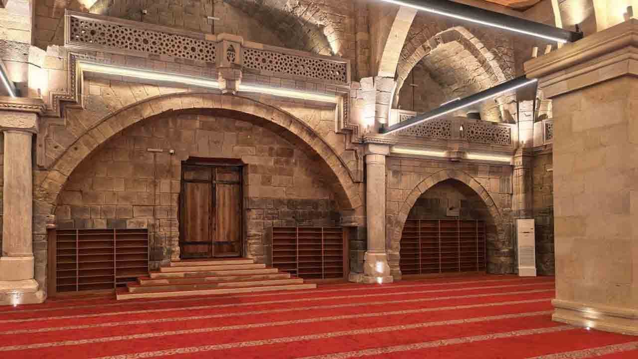 Foto - Restorasyon sonrası görüntüleri ortaya çıktı: Asırlık cami cemaatine kavuşuyor