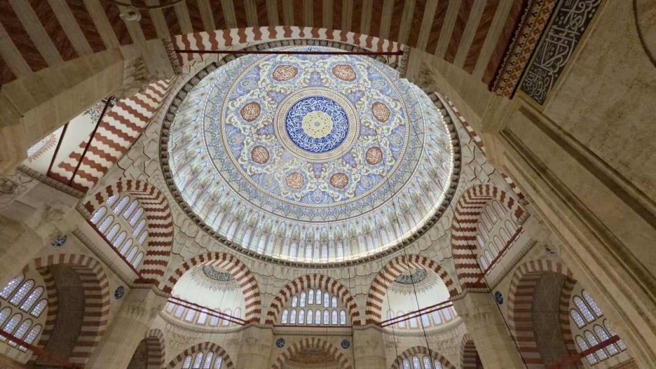 Foto - Restorasyon sonrası ilk bayram namazı Selimiye Camii cemaati ile birlikte bayram yaptı