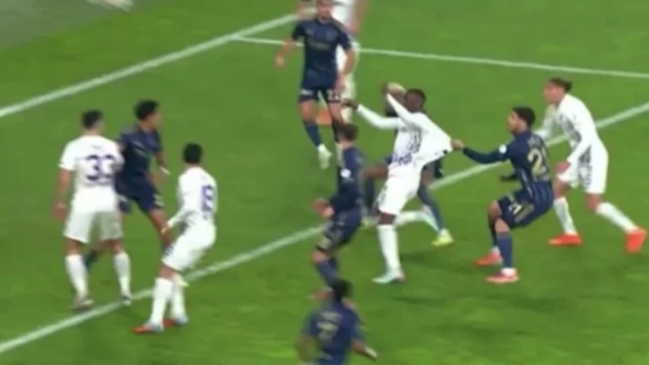 Foto - Rezalete bakın yahu! Üç günde kafa bu denli mi değişir? Yazıklar olsun...