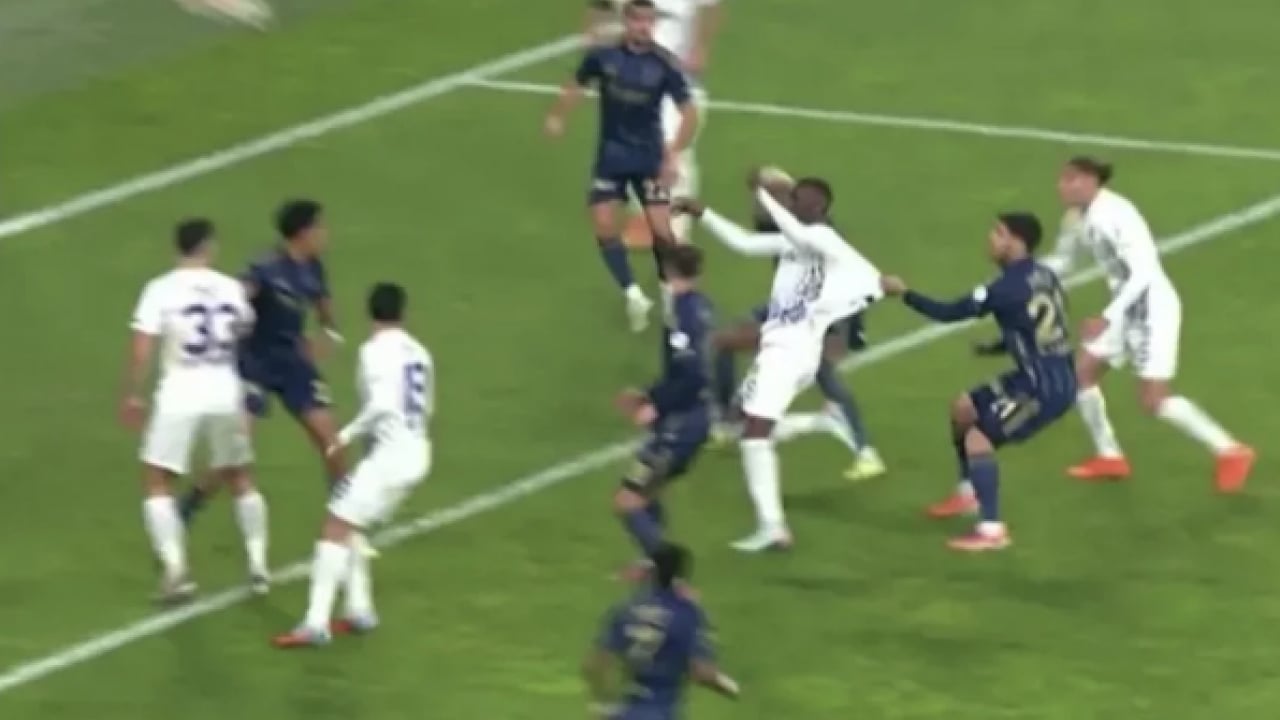 Foto - Rezalete bakın yahu! Üç günde kafa bu denli mi değişir? Yazıklar olsun...