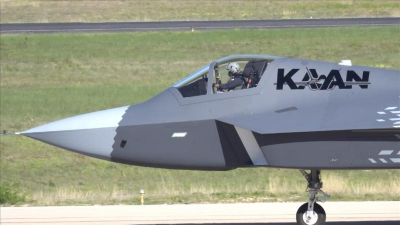 Foto - Rezil rüsva oldular: Türk ordusunu durduramayan Yunanistan, vatan toprağını peşkeş çekiyor